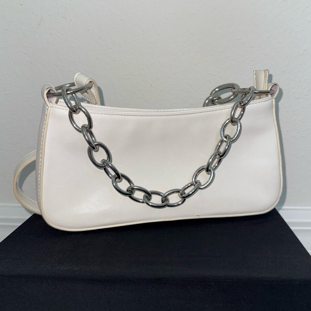 White Chain Shoulder Bag